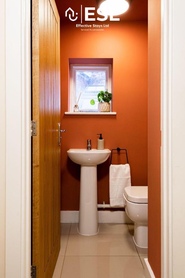 Elegant Apartment On Historic Cobbled High St Shrewsbury Town Centre Eksteriør billede