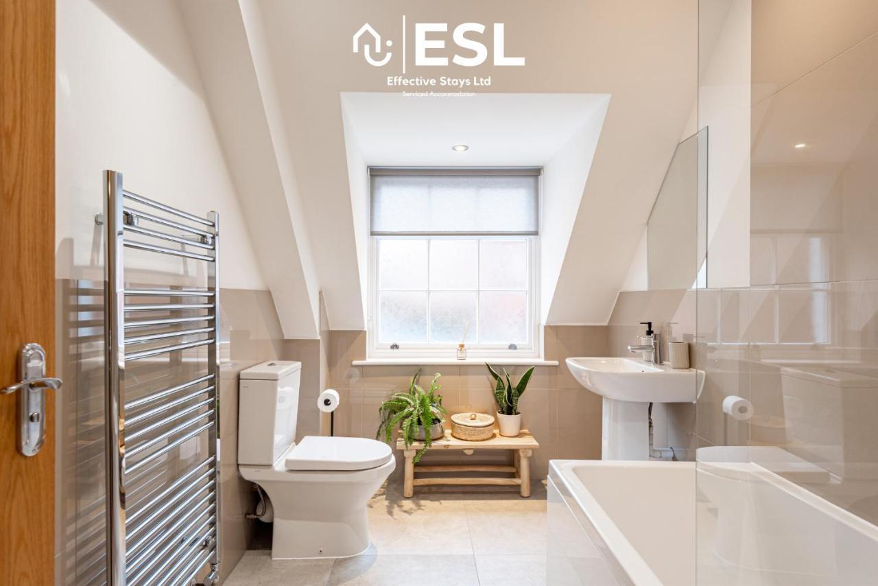 Elegant Apartment On Historic Cobbled High St Shrewsbury Town Centre Eksteriør billede